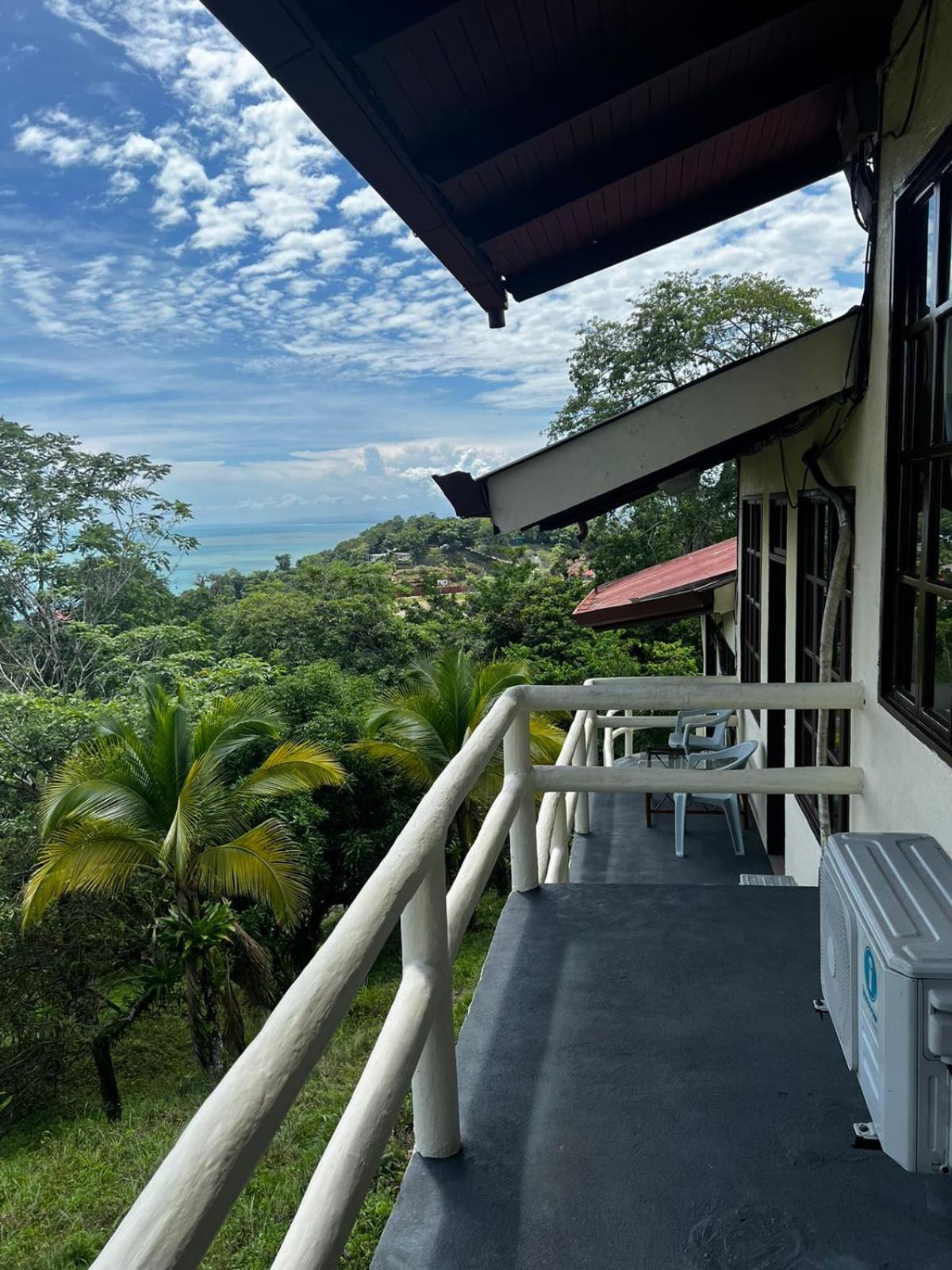 Hotel La Colina Manuel Antonio Exterior photo